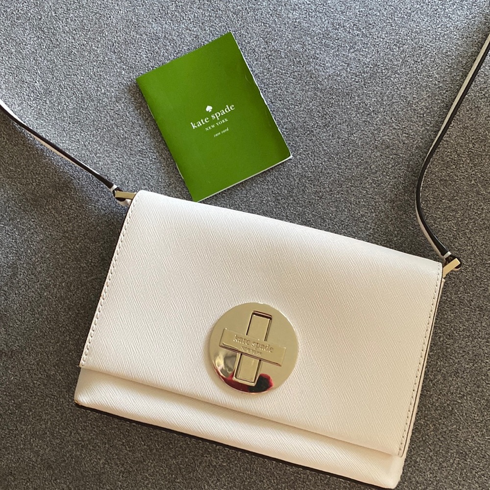 Small crossbody Kate Spade purse
